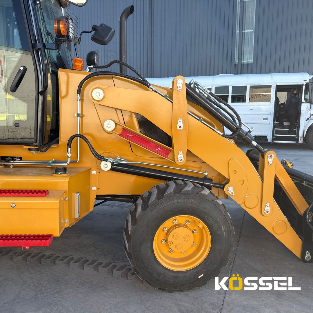 Retroexcavadora Rennuo 2025, Cabina Cerrada