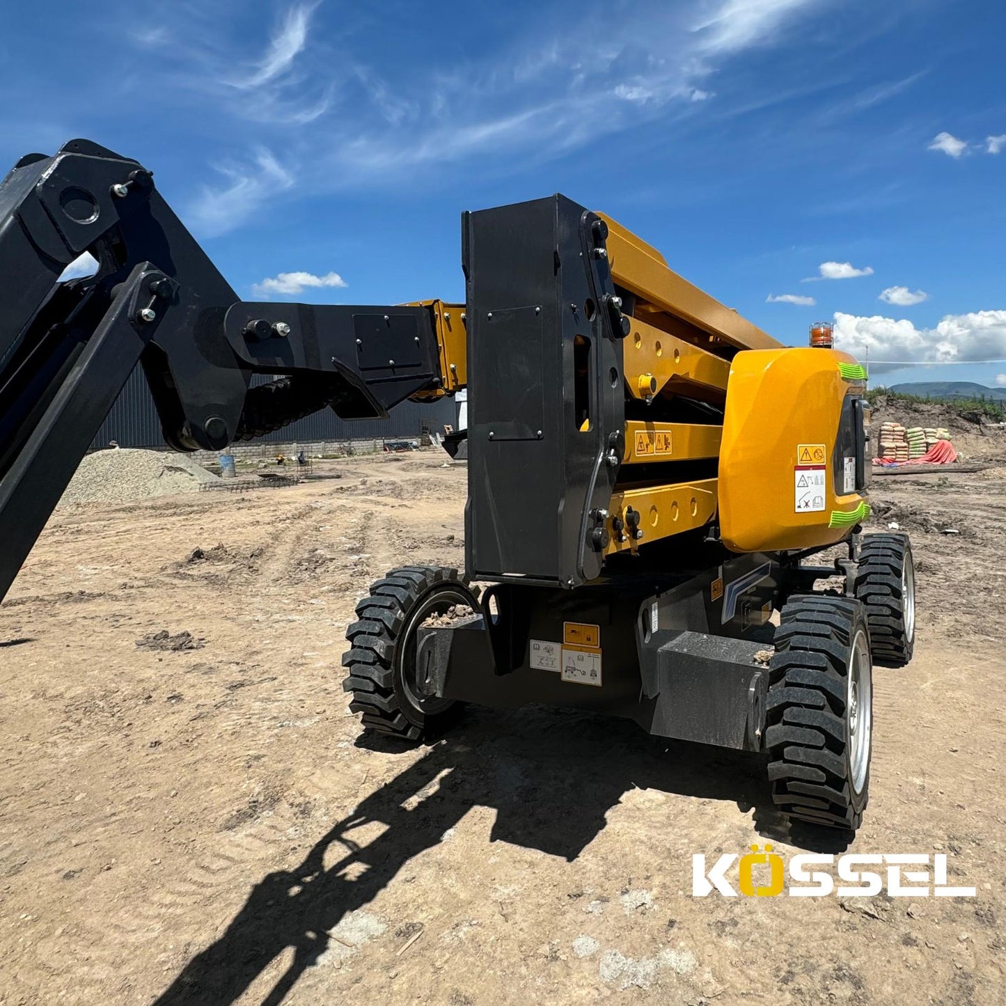 Elevador telescópico móvil  K-Series XGA16K