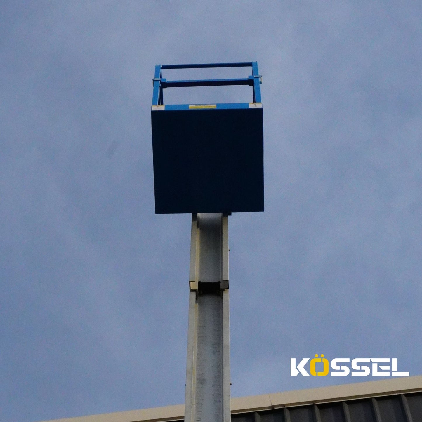 Plataforma De Elevación Mástil Vertical 11.7 M