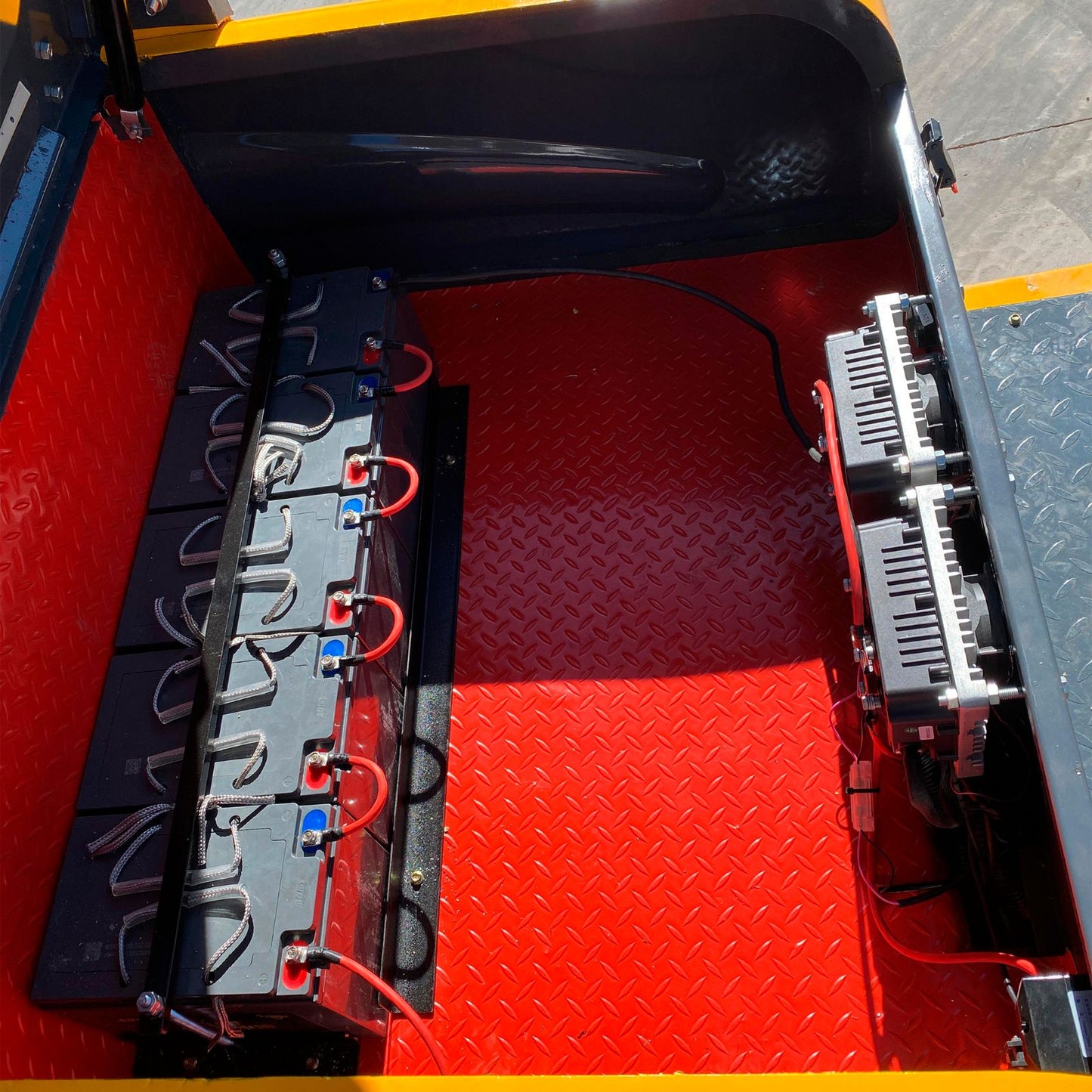 Montacargas Eléctrico 2.5 toneladas 3 mts altura max
