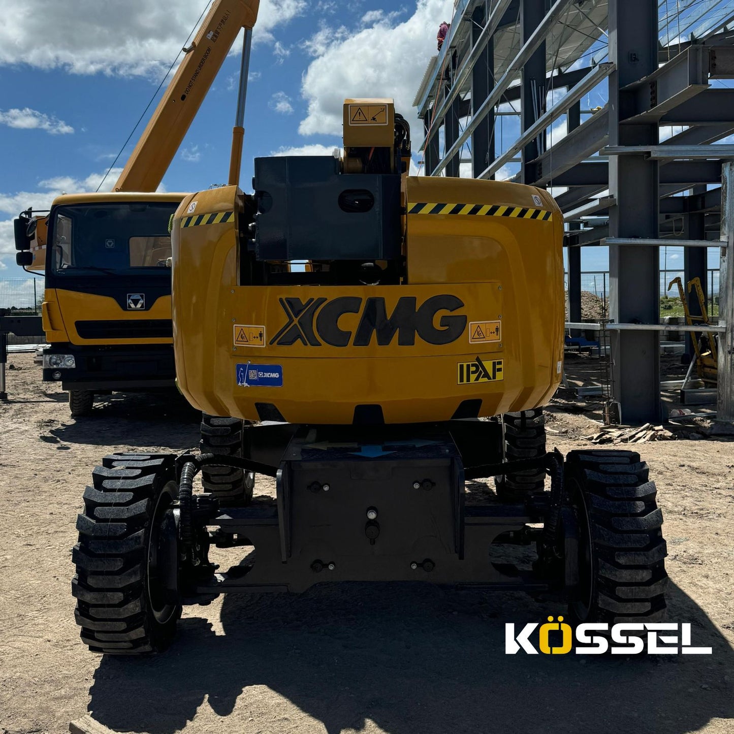 Elevador telescópico móvil  K-Series XGA16K